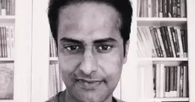 അദാനി ഗ്രൂപ്പിനെതിരെ വാര്‍ത്ത; മലയാളി മാധ്യമപ്രവര്‍ത്തകന്‍ രവി നായര്‍ക്കെതിരെ ഗുജറാത്ത് കോടതിയുടെ അറസ്റ്റ് വാറണ്ട്