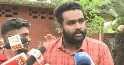 രക്ഷിതാക്കളുടെ രാഷ്ട്രീയം നോക്കിയല്ല വിദ്യാര്‍ത്ഥികളെ പ്രവര്‍ത്തിക്കാന്‍ അനുവദിക്കുന്നത്; ബിരിയാണി വിവാദം രാഷ്ട്രീയ ലക്ഷ്യംവെച്ച്, അരാഷ്ട്രീയ വാദികള്‍ വ്യജപ്രചരണം ഏറ്റെടുത്തു: എസ്.എഫ്.ഐ