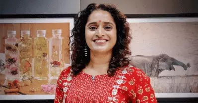 ഞാൻ മരിച്ചാൽ ആകാശത്തേക്ക് വെടിവെക്കുമെന്ന് പറഞ്ഞപ്പോൾ അത് കാണാൻ അമ്മയുണ്ടാവില്ലല്ലോ എന്നതായിരുന്നു അമ്മയുടെ വിഷമം: സുരഭി ലക്ഷ്മി