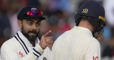 ‘കോഹ്‌ലി ഒരു മോണ്‍സ്റ്ററാണ്’; ഇംഗ്ലണ്ട് സൂപ്പര്‍താരം