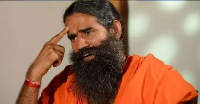 നിങ്ങള്‍ പിന്തുടരുന്നതെല്ലാം സുഖപ്പെടുത്തുമെന്നതിന് എന്താണിത്ര ഉറപ്പ്? എന്തിനാണ് അലോപ്പതിയെ വിമര്‍ശിക്കുന്നത്; ബാബാ രാംദേവിനോട് സുപ്രീം കോടതി