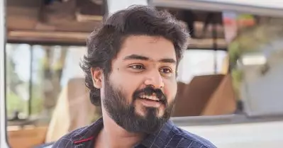 ഞാന്‍ കേന്ദ്രത്തെ വിമര്‍ശിക്കുന്ന സിനിമയില്‍ അഭിനയിക്കുമെന്ന് ആരും വിചാരിക്കില്ലല്ലോ: ഗോകുല്‍ സുരേഷ്
