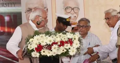 ചരിത്ര കോണ്‍ഗ്രസ് വേദിയില്‍ സംഭവിച്ചതും, രണ്ടര വര്‍ഷത്തിനിപ്പുറം ഇര്‍ഫാന്‍ ഹബീബിനെ ചൂണ്ടി അത് വിവാദമാക്കുന്ന ഗവര്‍ണറുടെ രാഷ്ട്രീയവും