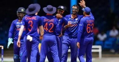 സ്ഥലം സിംബാബ്‌വേ ആണ്, വിസ്തരിച്ചുള്ള കുളിയൊന്നും വേണ്ട മനസിലായോ’; ഇന്ത്യന്‍ താരങ്ങളുടെ കുളിയിലും നിര്‍ദേശം കടുപ്പിച്ച് ബി.സി.സി.ഐ