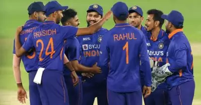 എന്ത് മണ്ടത്തരമാണ് കാണിച്ചുവെച്ചേക്കുന്നത്; ഇന്ത്യന്‍ ടീമിനെതിരെ ആഞ്ഞടിച്ച് മുന്‍ സൂപ്പര്‍താരം