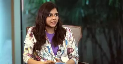 പ്രിയദര്‍ശന്റെ മകള്‍ക്ക് മലയാളം വരില്ലെന്ന് ഇവിടുത്തെ പ്രേക്ഷകര്‍ക്ക് തോന്നുന്നത് എന്നെ സംബന്ധിച്ച് വെല്ലുവിളിയാണ്: കല്യാണി പ്രിയദര്‍ശന്‍
