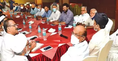 ലിബറല്‍ ആശയങ്ങള്‍ നടപ്പിലാക്കുന്ന ഫാസിസം; കലാലയങ്ങളില്‍ ജന്‍ഡര്‍ ന്യൂട്രല്‍ അടിച്ചേല്‍പ്പിക്കുന്നത് അംഗീകരിക്കില്ലെന്ന് ലീഗ് നേതൃത്വത്തില്‍ മുസ്‌ലിം സംഘടനകള്‍