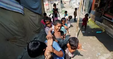 റോഹിങ്ക്യന്‍ അഭയാര്‍ത്ഥികള്‍ക്ക് താമസസൗകര്യമൊരുങ്ങുന്നുണ്ടെന്ന് മന്ത്രി; അത് പദ്ധതിയിലില്ലെന്ന് കേന്ദ്ര സര്‍ക്കാര്‍
