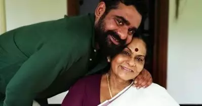 അമ്മ ഒരു ബോള്‍ഡായ വ്യക്തിയായിരുന്നു, ഫാനാണ് ഞാന്‍: സിദ്ധാര്‍ത്ഥ് ഭരതന്‍