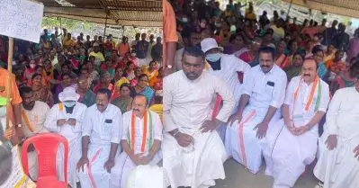‘സമരത്തില്‍ രാഷ്ട്രീയം കലര്‍ത്താനില്ല’; ലത്തീന്‍ അതിരൂപതയുടെ നേതൃത്വത്തില്‍ മത്സ്യത്തൊഴിലാളികള്‍ നടത്തുന്ന സമരത്തിന് പിന്തുണയുമായി പ്രതിപക്ഷ നേതാവ്