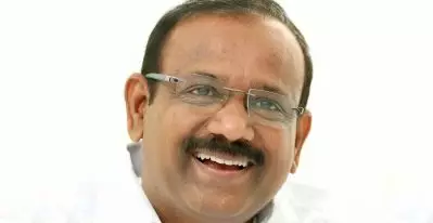 ‘സഖാക്കള്‍ക്ക്(പ്രത്യേകിച്ച് മുസ്‌ലിം സമുദായത്തിലെ) വീട്ടില്‍ വളര്‍ത്തുന്ന പൂവന്‍ കോഴിയുടെ അവസ്ഥ, ആവശ്യം വന്നാല്‍ തട്ടും’; വിവാദ പരാമര്‍ശവുമായി കെ.പി.സി.സി വൈസ് പ്രസിഡന്റ് വി.പി. സജീന്ദ്രന്‍