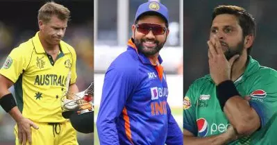 രോഹിത്തിന്റെ ബാറ്റിന്റെ ചൂടറിഞ്ഞ് ഡേവിഡ് വാര്‍ണര്‍; അഫ്രിദിക്ക് പിന്നാലെ വാര്‍ണറിനും നിരാശയുടെ നാള്‍
