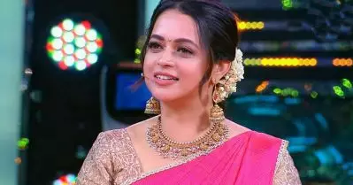 കമല്‍ സാര്‍ എന്റെ അടുത്ത് ചാന്‍സ് ചോദിച്ചു വന്ന പോലെയായിരുന്നു എന്റെ പെരുമാറ്റം; രസകരമായ അനുഭവം പങ്കുവെച്ച് ഭാവന