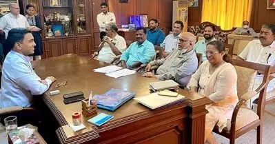 പ്രതിപക്ഷനേതാവ് ഉള്‍പ്പെടെ ഗോവയില്‍ എട്ട് കോണ്‍ഗ്രസ് എം.എല്‍.എമാര്‍ ബി.ജെ.പിയിലേക്ക്