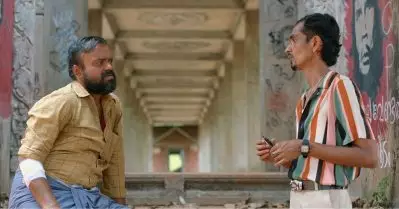 എന്റെ റോളിലേക്കായിരുന്നു ഇവന്‍ ഇവനെത്തന്നെ കാസ്റ്റ് ചെയ്തത്: രാജേഷ് മാധവനെ ട്രോളി കുഞ്ചാക്കോ ബോബന്‍