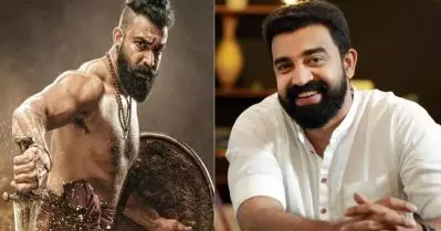 സിജു ശരിക്കും വെള്ളം കുടിച്ചുപോയി, മുട്ട് മടക്കി നിലത്ത് ഇരിക്കാന്‍ പോലും കഴിയില്ലായിരുന്നു: കളരിപ്പയറ്റ് പരിശീലകന്‍