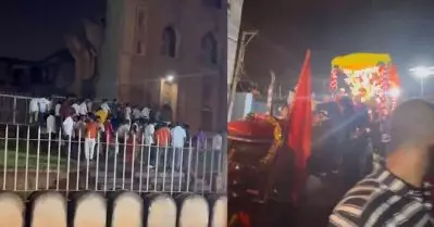 പൈതൃക പട്ടികയിലുള്ള മദ്രസയിലേക്ക് നവരാത്രി ആഘോഷത്തിനിടെ അതിക്രമിച്ച് കയറി സംഘം; ജയ് ശ്രീറാം, ഹിന്ദു ധര്‍മം മുദ്രാവാക്യങ്ങള്‍