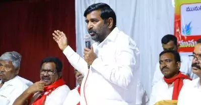 തെലങ്കാനയില്‍ മന്ത്രിയെ തെരഞ്ഞെടുപ്പ് പ്രചരണത്തില്‍ നിന്നും വിലക്കി