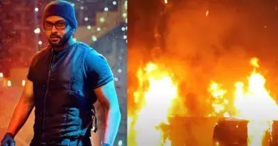 ഒരു കണ്ടെയ്‌നര്‍ പൊട്ടിത്തെറിച്ച റോഡാണെന്ന് ആ പ്രദേശത്തുകൂടി പോകുന്നവര്‍ക്ക് മനസിലാവില്ല, ഒറ്റദിവസം കൊണ്ട് ക്ലീന്‍ ചെയ്തു: എല്‍ദോ സെല്‍വരാജ്