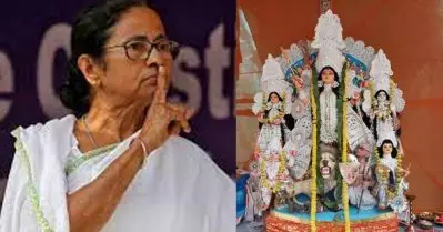 ​ഗാന്ധിയുടെ മുഖച്ഛായയുള്ള മഹിഷാസുരൻ; പത്ത് ദിവസത്തിന് ശേഷം പ്രതികരണവുമായി മമത ബാനർജി