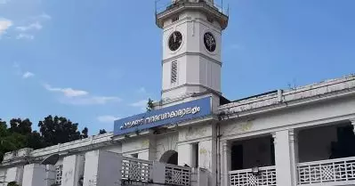 മന്‍മോഹന്‍ സിങ്ങിനെ ‘മൗനി ബാബ’യെന്ന് വിളിച്ചു; പാലക്കാട് നഗരസഭയില്‍ കോണ്‍ഗ്രസ്-ബി.ജെ.പി അംഗങ്ങളുടെ കയ്യാങ്കളി