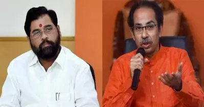 ഷിന്‍ഡെ വിഭാഗത്തിലെ എം.എല്‍.എമാര്‍ ബി.ജെ.പിയില്‍ ചേരുമെന്ന് സാമ്‌ന; താക്കറെ പക്ഷത്തെ എം.എല്‍.എമാര്‍ ഷിന്‍ഡെയോടൊപ്പം ചേരാന്‍ കാത്തുനില്‍ക്കുന്നുവെന്ന് നാരായണ്‍ റാണെ