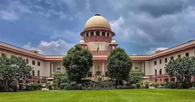 ‘ജനാധിപത്യത്തില്‍ മാധ്യമങ്ങള്‍ വെളിച്ചമാകുന്നുണ്ട്, ഒരു ജനാധിപത്യ റിപ്പബ്ലിക്കിന്റെ സജീവതയ്ക്ക് സ്വതന്ത്ര മാധ്യമങ്ങള്‍ അനിവാര്യമാണ്’