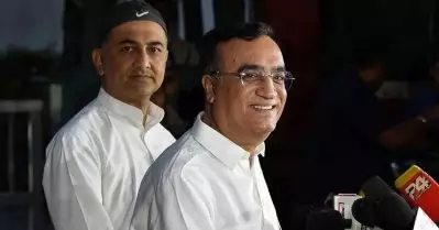 ‘ഖാര്‍ഗെക്കുള്ള വെല്ലുവിളി തുടങ്ങി’; രാജസ്ഥാനില്‍ എ.ഐ.സി.സി ചുമതലയില്‍ നിന്ന് രാജിവെച്ച് അജയ് മാക്കന്‍
