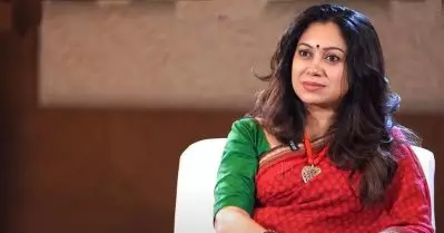 നമുക്ക് കാലഹരണപ്പെട്ട മൂല്യങ്ങളാണെങ്കില്‍ സിനിമയിലും അത് കാണും, ജയ ജയ ജയ ജയ ഹേ വിജയിക്കുന്നുണ്ടെങ്കില്‍ ഓഡിയന്‍സിന്റെ വീക്ഷണം വളരെ ക്ലിയറാണ്: അഞ്ജലി മേനോന്‍