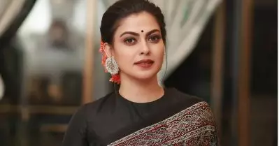 എന്റെ കല്യാണത്തെ കുറിച്ച് ചോദിക്കുമ്പോള്‍ ചേട്ടന്‍ ഇങ്ങനെ മറുപടി പറയും; വിവാഹത്തെ കുറിച്ച് അനുശ്രീ