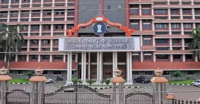 ദി കേരള സ്റ്റോറി പ്രദര്‍ശിപ്പിച്ചാല്‍ എന്താണ് കുഴപ്പം; ചരിത്രമൊന്നുമല്ലല്ലോ, സാങ്കല്‍പിക സിനിമയല്ലേ: ഹൈക്കോടതി
