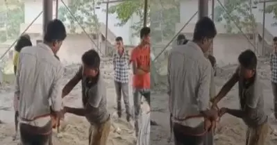 യുവാക്കളെ കെട്ടിയിട്ട് മര്‍ദിച്ച് ബോധരഹിതരാക്കി; ‘കൃത്യ സമയത്തെത്തി രക്ഷിച്ചെന്ന്’ മണിക്കൂറുകള്‍ കഴിഞ്ഞെത്തിയ പൊലീസ്