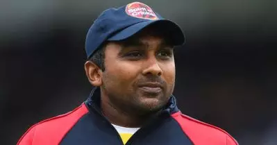 റെക്കോഡുകള്‍ തകര്‍ക്കാനുള്ളതാണ്, നിങ്ങളൊരു പോരാളിയാണ്; ഇന്ത്യന്‍ ഇതിഹാസത്തെ വാനോളം പുകഴ്ത്തി മഹേല ജയവര്‍ധനെ