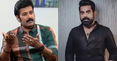 മമ്മൂക്കയ്ക്ക് സ്ലാംഗ് പറഞ്ഞുകൊടുക്കാനാണ്; വേഷം പോലുമില്ല, എന്തെങ്കിലും കാശ് കിട്ടുമെന്നുള്ളതുകൊണ്ട് നില്‍ക്കുകയാണെന്ന് സുരാജ് പറഞ്ഞു: മനോജ് കെ. ജയന്‍