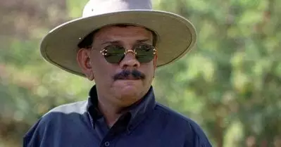 ‘ഐ.വി. ശശിയുടെ ചിത്രത്തിനായി തിരക്കഥ എഴുതി, കൂട്ടുകാരേയും കൂട്ടി സിനിമക്ക് ചെന്നപ്പോള്‍ ടൈറ്റിലില്‍ പ്രിയദര്‍ശന്റെ പേരിന് പകരം മറ്റൊരാളുടെ പേര്’