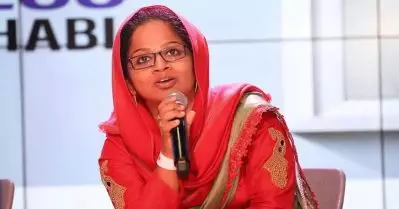 ‘എന്റെ ഡ്രസ് എന്റിക്ക തീരുമാനിക്കും, എന്റിക്ക തല്ലിയാല്‍ അതും സ്വര്‍ഗം’ എന്നൊക്കെയുള്ളത് പഴകിപ്പൊളിഞ്ഞ ഏര്‍പ്പാടാണ്: ഡോ. ഷിംന അസീസ്