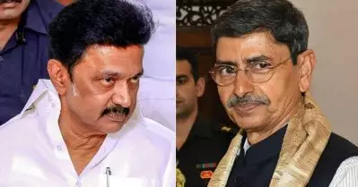 ഭരണഘടനാ പദവിയിലിരിക്കാന്‍ യോഗ്യനല്ല, ഗവര്‍ണറെ ഉടന്‍ പുറത്താക്കണം; രാഷ്ട്രപതിക്ക് കത്തയച്ച് ഡി.എം.കെ എം.പിമാര്‍
