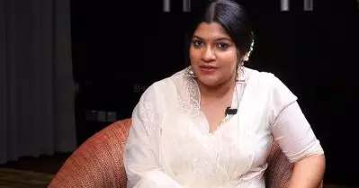 ദേശീയ അവാര്‍ഡ് ലഭിച്ച തനിക്ക് ഇത്രയും ചെറിയ കഥാപാത്രത്തെയാണോ തന്നതെന്ന് ആള്‍ക്കാര്‍ ചോദിക്കില്ലേ?; ജൂഡ് ആന്തണിയുടെ ചോദ്യത്തെ കുറിച്ച് അപര്‍ണ