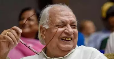 ഗവര്‍ണറുടെ യാത്രാചെലവ്; അനുവദിച്ചത് 11.8 ലക്ഷം, ചെലവിട്ടത് ഒമ്പതിരട്ടി