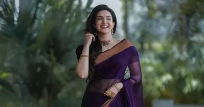 ഇത്രയും നിര്‍ബന്ധിക്കുന്നതല്ലേ എന്നുകരുതി പാടി; ഭയങ്കര കൂവലും ചിരിയുമായിരുന്നു; അതോടെ ഞാനത് തീരുമാനിച്ചു