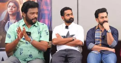 ആ സീനുകള്‍ കഴിഞ്ഞപ്പോഴൊന്നും പൃഥ്വിയോ ആസിഫോ വന്നിട്ട് കലക്കി ചേട്ടാ എന്ന് എന്നോട് പറഞ്ഞിട്ടില്ല: ഞാനും പറഞ്ഞില്ല: ജഗദീഷ്