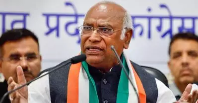 വിബി. ജി റാംജി ജനാധിപത്യ വിരുദ്ധം; പിന്‍വലിച്ചില്ലെങ്കില്‍ മോദി കാര്‍ഷിക പ്രക്ഷോഭങ്ങള്‍ക്ക് സമാനമായ വലിയ പ്രക്ഷോഭങ്ങള്‍ നേരിടേണ്ടിവരും:ഖാര്‍ഗെ