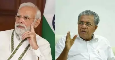 ‘സംസ്ഥാനത്തെ ശ്വാസം മുട്ടിക്കുന്നു, വര്‍ഗീയ വിദ്വേഷത്തിന് ഒത്താശ ചെയ്യുന്നു’; കേന്ദ്രത്തിനെതിരെ രൂക്ഷ വിമര്‍ശനവുമായി പിണറായി