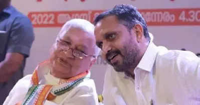 ചാന്‍സലറെ മാറ്റാനുള്ള ബില്ല്; ലീഗ് കണ്ണുരുട്ടിയതോടെ കോണ്‍ഗ്രസ് യു ടേണ്‍ അടിച്ചുവെന്ന് സുരേന്ദ്രന്‍