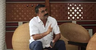 ഐ.എഫ്.എഫ്.കെയെ വിമര്‍ശിക്കുകയല്ല വേണ്ടത്, സിനിമ തിയേറ്ററില്‍ വരുമ്പോള്‍ പണം മുടക്കി കാണണം: സംവിധായകന്‍ വി.കെ. പ്രകാശ്