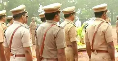 ‘ക്രിമിനല്‍ പൊലീസ്’ സേനക്ക് പുറത്ത്, കടുപ്പിച്ച് സര്‍ക്കാര്‍; തിരുവനന്തപുരത്ത് മൂന്ന് ഉദ്യോഗസ്ഥരെ പിരിച്ചുവിട്ടു