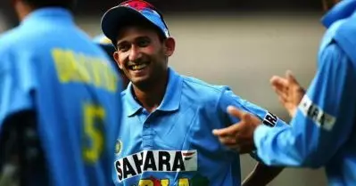 ഷമിയോ ബുംറയോ സിറാജോ ആര് വന്നാലും അങ്ങേരുടെ റെക്കോഡിനെ തൊടാന്‍ പറ്റില്ല; ദി മോസ്റ്റ് അണ്ടര്‍റേറ്റഡ് ബൗളര്‍ ഓഫ് ഇന്ത്യ