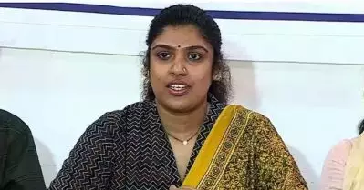 ‘വാഴക്കുല’ വിവാദം; ഒരു വരി പോലും കോപ്പിയടിച്ചിട്ടില്ല, സാന്ദര്‍ഭികമായ പിഴവെന്ന് ചിന്ത ജെറോം