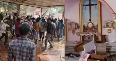 ‘മതപരിവര്‍ത്തനവും അനധികൃത പള്ളി നിര്‍മാണവും’ ആരോപിച്ച് ചര്‍ച്ച് തകര്‍ത്തു; തടയാനെത്തിയെ ഉദ്യോഗസ്ഥന് നേരെയും ആക്രമണം
