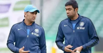 ധോണി ഒരു ലോകകപ്പ് നേടിയെന്ന് കരുതി… തുറന്നടിച്ച് അശ്വിന്‍
